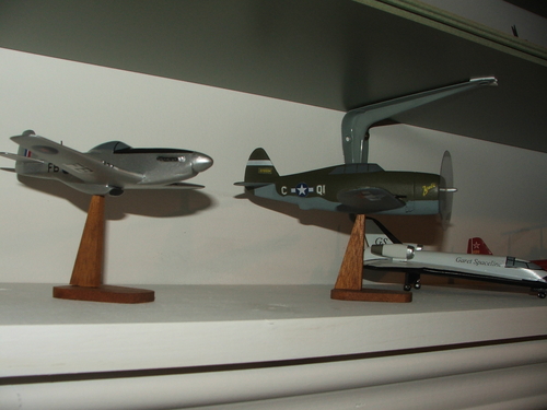 Formation flying
Keywords: smm solidmodelmemories hand carved solid wood model P-47 thunderbolt