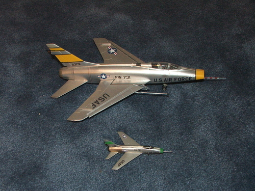1/48 and 1/144 scale models
Keywords: F-100c solid model memories lastvautour