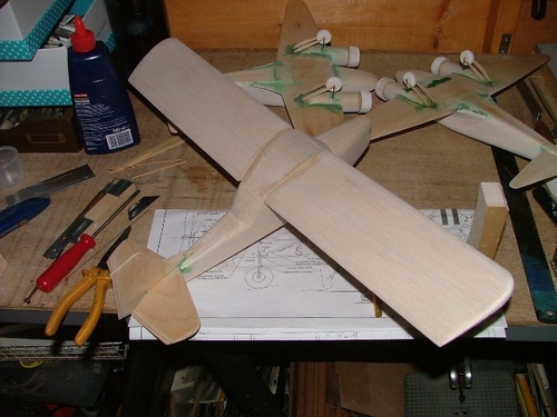 Auster AOP.9
The wings have been fitted with tiny fixing pins

