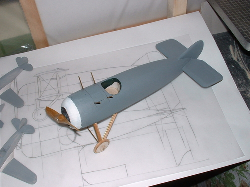 Vickers ES.1 Bullet
Undercarriage fitted,propeller carved and period wheels made up.
Keywords: Vickers ES.1 Bullet