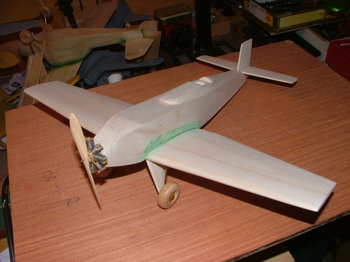 Farman F250 Undercarriage fitted
