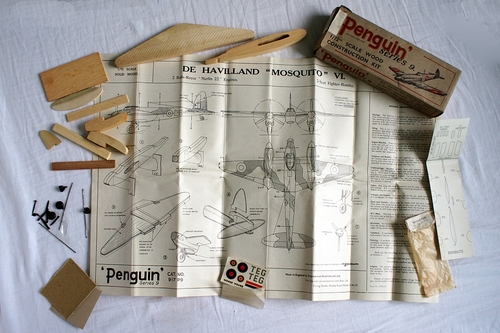 Frog Series 9 (Wood) kit - Mosquito
De Havilland Mosquito
Frog made wooden solids for only 3 months before reverting to plastic; Dec '45 to Feb '46.  
Keywords: Frog Wood Penguin DH mosquito