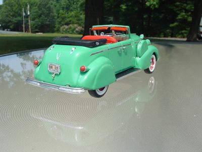 Otto's Collection 1939 Cadillac Conv Sedan
Balsa construction
Keywords: SMM Solid Model Memories Wood Carved