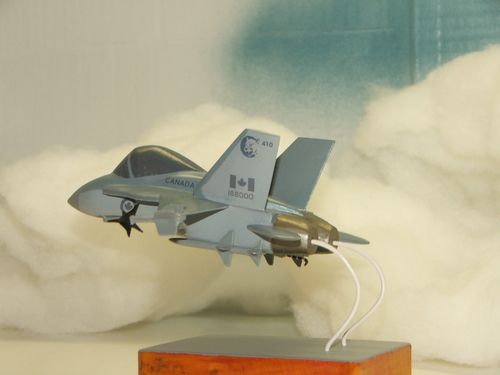 F-18
Keywords: smm solidmodelmemories hand carved solid wood model f-18