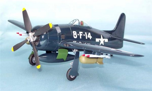 Doxaerie's Dyna-Model Bearcat
This model was built replicating exactly the original 1946 kit using its plans, templates and cast metal fittings
Keywords: SMM Solid Model Memories Wood Carved Aircraft
