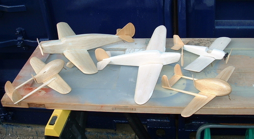 FAIREY PRIMER TRAINER
Keywords: FAIREY (TIPSY) JUNIOR MONOPLANE,Solid models,carving models in wood,Solid model memories,old time model building,nostalgic model building