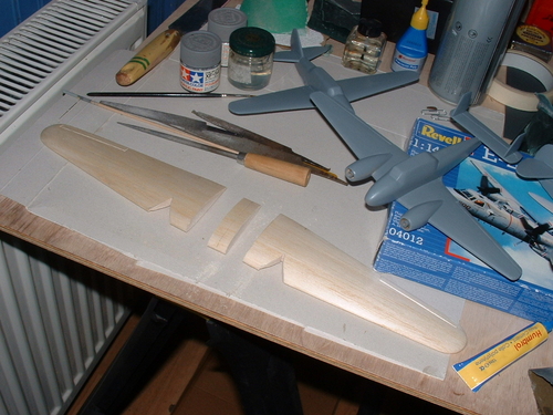 Making up the wings for the Fokker T-4 Floatplane.
Keywords: FOKKER T-4 SEAPLANE,Solid Model Memories,balsa wood,wooden models,carving.
