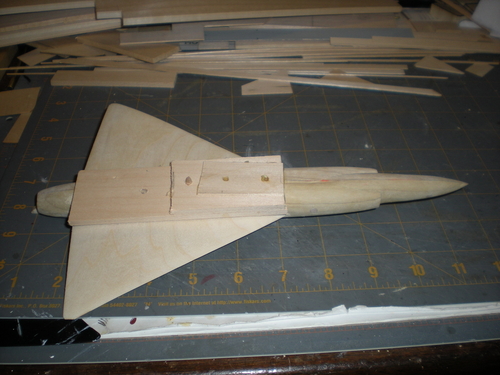 dagger008
Wood added to underside for lower fuselage.  Pegged and glued.
Keywords: F-102 Delta Dagger century jets cookup