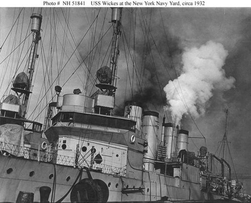 USS Wickes 1932
USS Wickes at the New York Navy Yard, Circa 1932

Keywords: Wickes Destroyer four-stacker four-piper