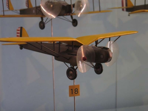 U.S. Air Force Museum collection
Balsa solid models in 1:72
