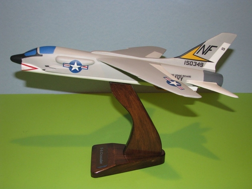 1/48 Vought F-8 Crusader
Ken's F-8 Crusaer
Keywords: Solid Model Memories Vought Crusader